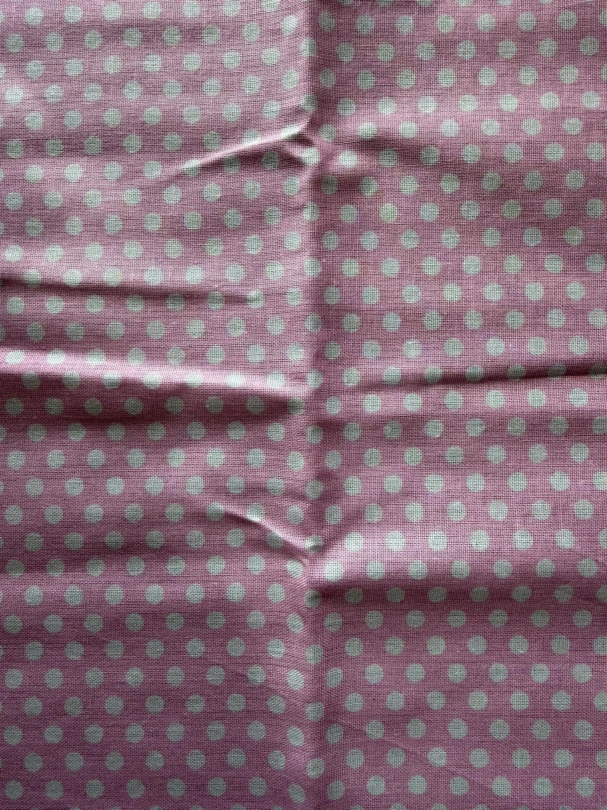 Carré tissus rose pois blanc coton